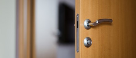 6 правил подбора шпонированных дверей